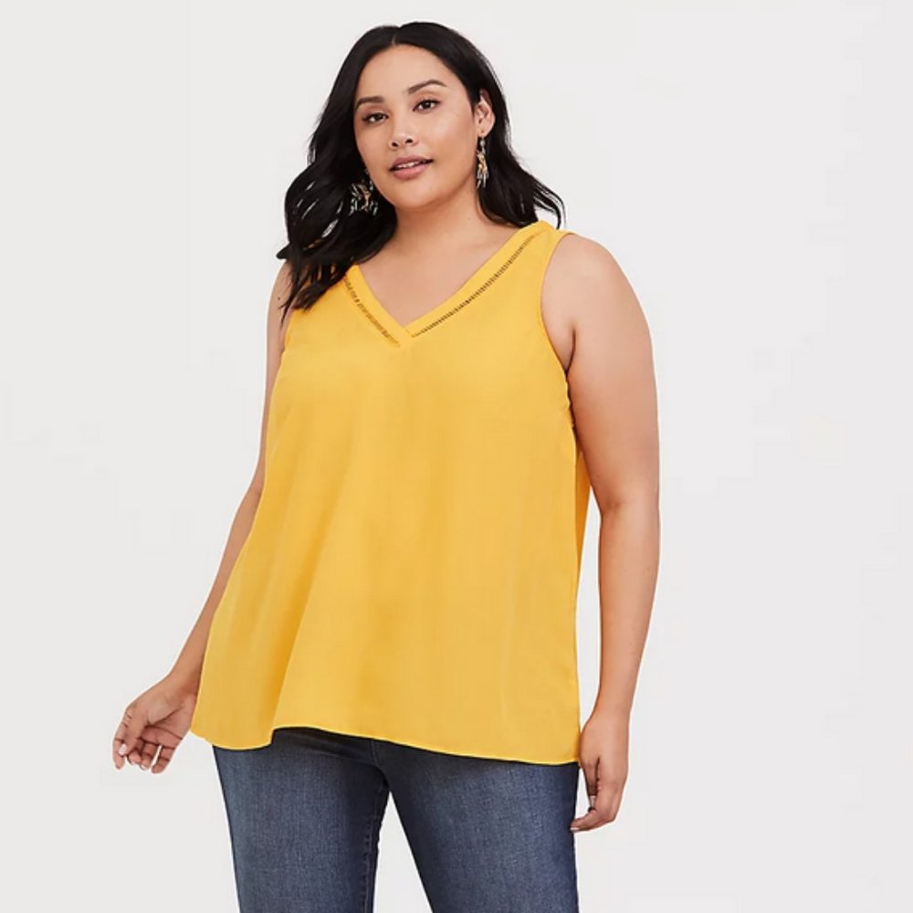 🍒 TORRID Georgette Eyelet Trim Tank Top Yellow PLUS Sz 1 / 1X